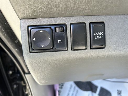 Used 2020 Nissan Frontier SV w/ Midnight Edition Floor Mats image 40