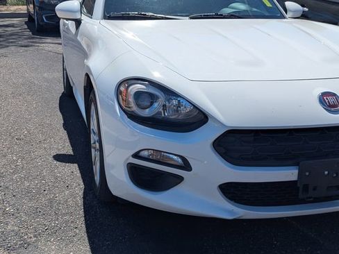 Used 2017 FIAT 124 Spider Classica image 7