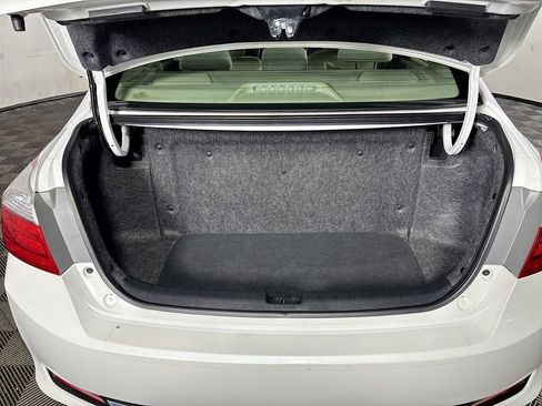 Used 2014 Honda Accord Plug-In Sedan image 21