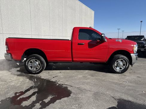 Used 2024 RAM 2500 Tradesman w/ Chrome Appearance Group image 6