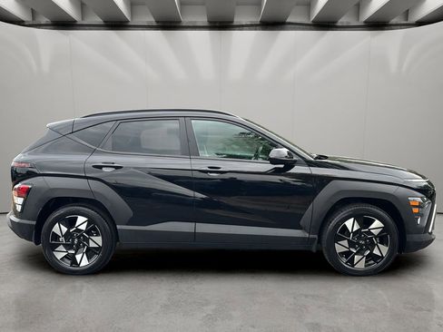 Certified 2024 Hyundai Kona SEL FWD image 6
