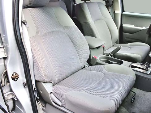 Used 2016 Nissan Frontier SV w/ SV Value Truck Package image 25