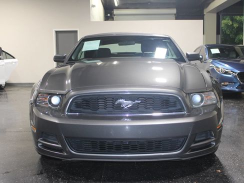 Used 2014 Ford Mustang Convertible RWD image 7