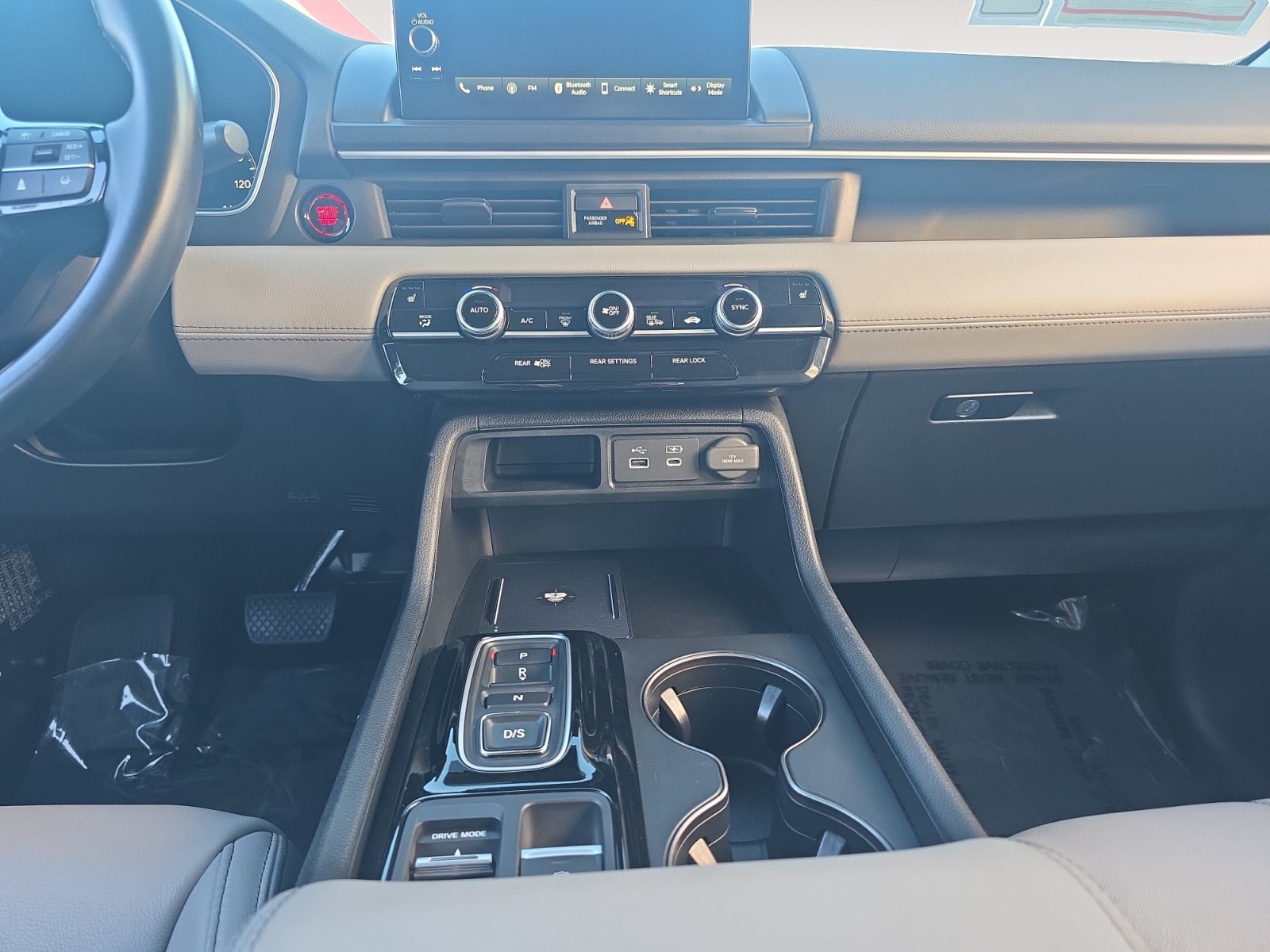 Used 2024 Honda Pilot EX-L image 11