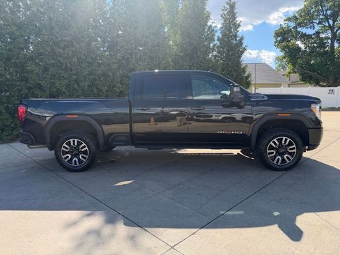 Used 2022 GMC Sierra 2500 AT4 w/ AT4 Premium Plus Package AWD/4WD image 15