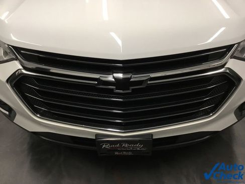 Used 2019 Chevrolet Traverse LT w/ LT Premium Package image 18