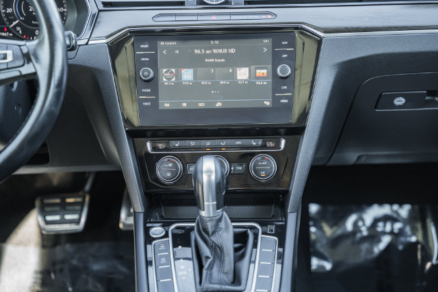 Used 2019 Volkswagen Arteon SEL FWD image 18