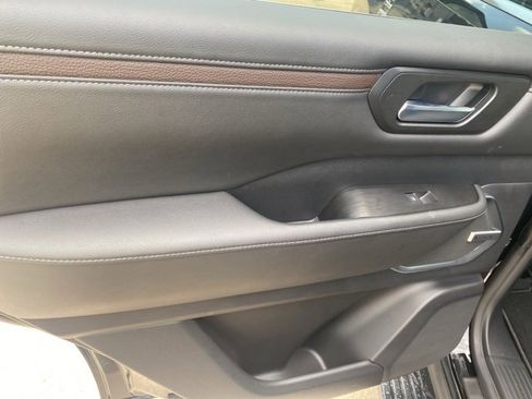 New 2025 Nissan Armada Platinum w/ Convenience Package image 12