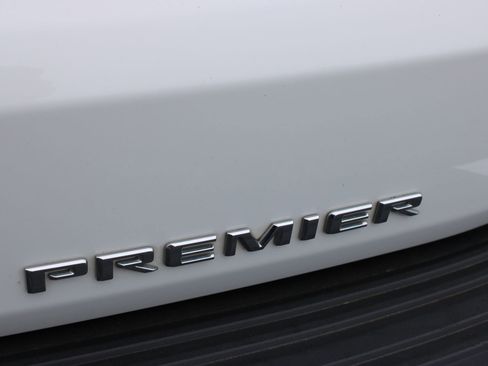 Used 2023 Chevrolet Suburban Premier AWD/4WD image 30