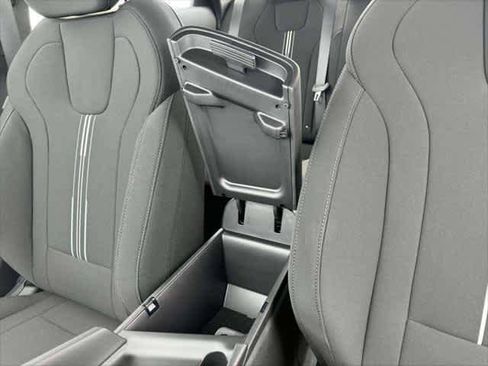 Certified 2025 Hyundai Elantra Sport image 17