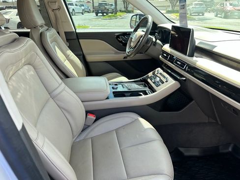Used 2023 Lincoln Aviator Reserve RWD image 22