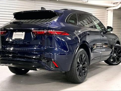 Certified 2025 Jaguar F-PACE R-Dynamic S image 13