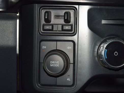 Used 2023 Ford F450 Lariat w/ Lariat Ultimate Package image 34