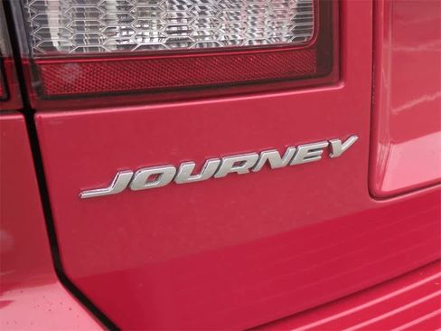 Used 2017 Dodge Journey Crossroad image 5