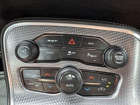 Used 2016 Dodge Challenger SRT Hellcat image 27