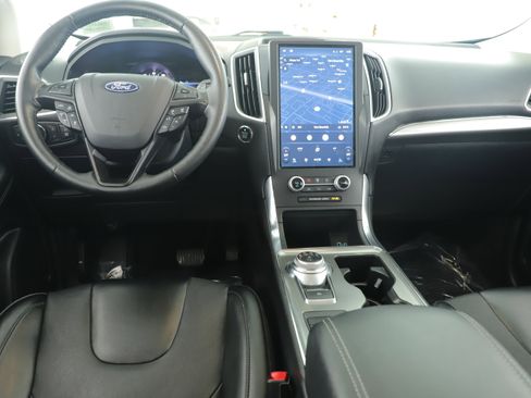 Certified 2022 Ford Edge Titanium w/ Equipment Group 301A image 19