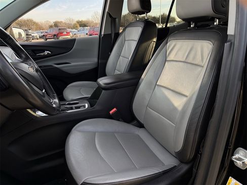 Used 2018 Chevrolet Equinox Premier image 21