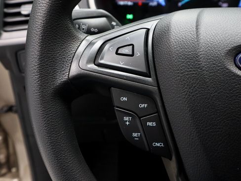 Certified 2021 Ford Edge SE image 27