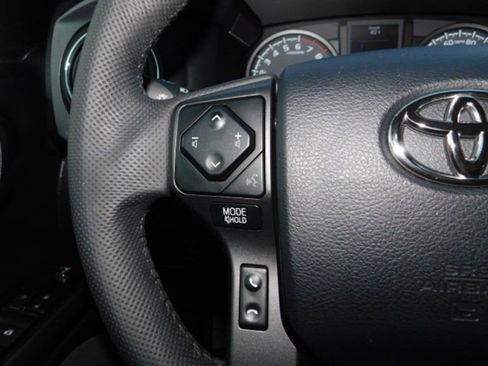 Used 2023 Toyota Tacoma TRD Off-Road image 22