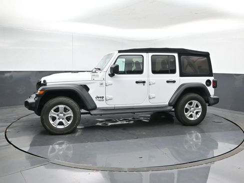 Used 2020 Jeep Wrangler Unlimited Sport S image 2