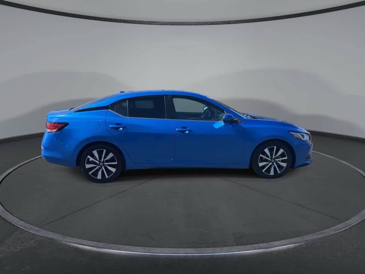 Used 2021 Nissan Sentra SV w/ SV Premium Package FWD image 2