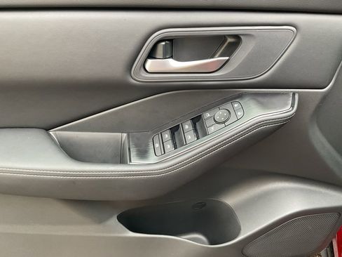 Used 2026 Nissan Rogue SV w/ Cold Weather Package image 11