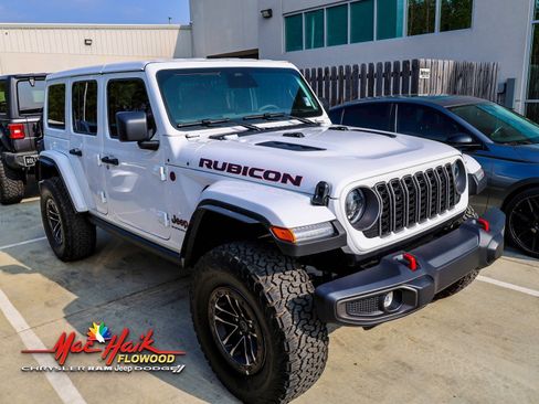Used 2026 Jeep Wrangler Unlimited Rubicon image 2