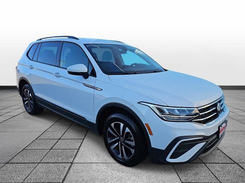 Used 2024 Volkswagen Tiguan S image 3