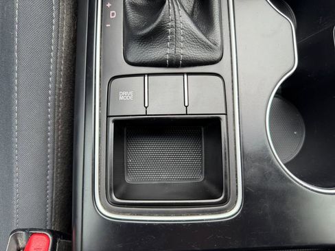 Used 2019 Kia Sorento LX image 28