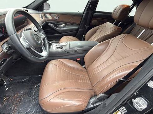 Used 2019 Mercedes-Benz S 560 Sedan image 12