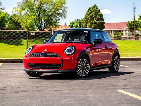 New 2026 MINI Cooper 2-Door Hardtop FWD image 1