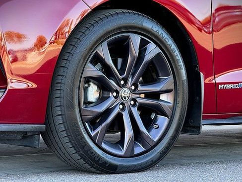 Used 2021 Toyota Sienna XSE w/ XSE Plus Package image 27