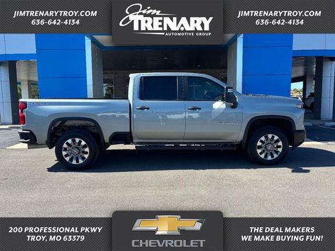 Used 2024 Chevrolet Silverado 2500 Custom w/ Custom Value Package image 1