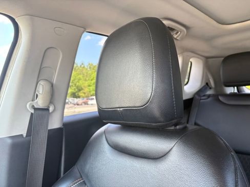 Used 2018 Jeep Compass Latitude w/ Popular Equipment Group image 13