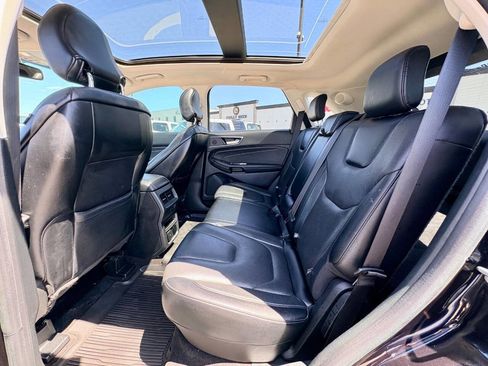 Used 2019 Ford Edge Titanium w/ Equipment Group 301A AWD/4WD image 19