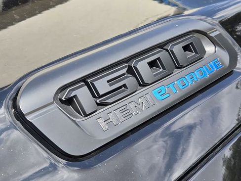 Used 2024 RAM 1500 Big Horn RWD image 12