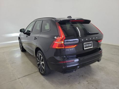 Used 2023 Volvo XC60 B5 Plus image 7