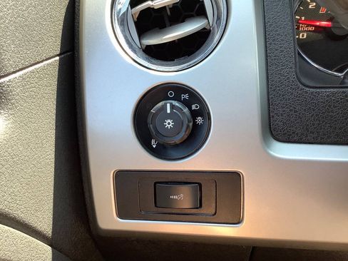 Used 2014 Ford F150 FX4 w/ Equipment Group 402A Luxury AWD/4WD image 56