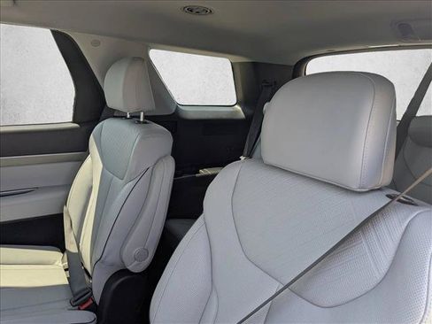 Used 2025 Hyundai Palisade SEL AWD/4WD image 15