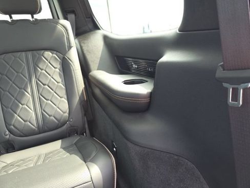 Used 2025 Jeep Grand Wagoneer Series III w/ Rear Seat Video Group 1 AWD/4WD image 34
