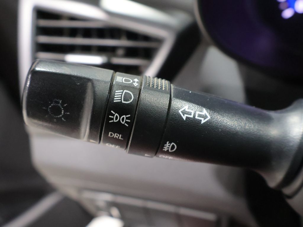 Used 2014 Hyundai Veloster Turbo FWD image 32