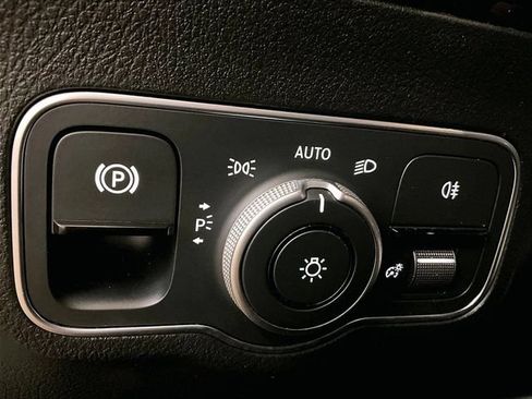 Used 2023 Mercedes-Benz GLA 250 image 30