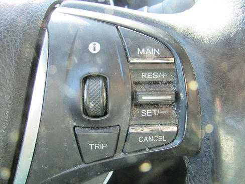 Used 2016 Acura TLX w/ Technology Package image 21