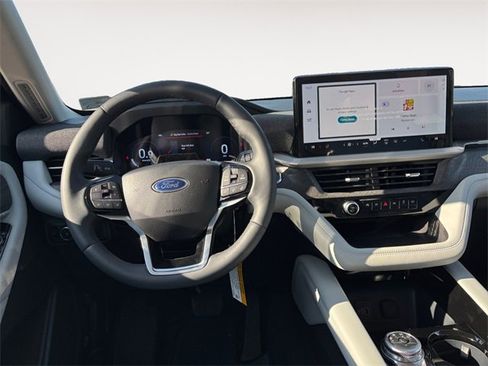 New 2026 Ford Explorer Platinum w/ LUX Leather Package image 12