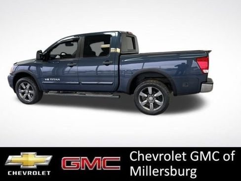 Used 2015 Nissan Titan SV w/ SV Value Truck Package image 5