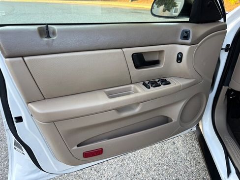 Used 2007 Ford Taurus SE image 20