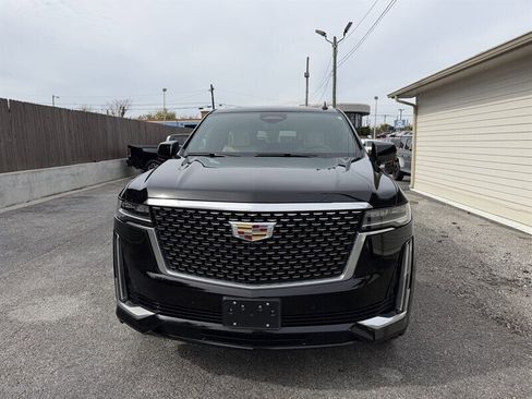 Used 2021 Cadillac Escalade Premium Luxury image 4