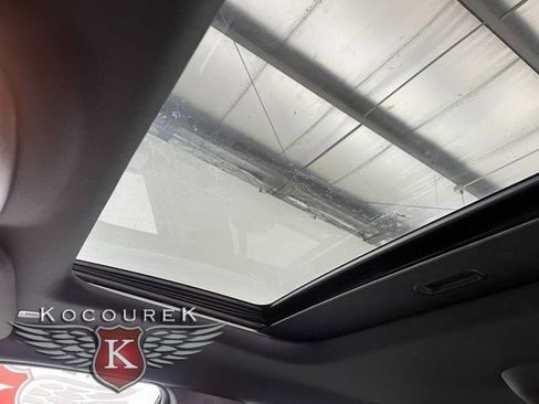 Used 2024 Dodge Durango GT image 19