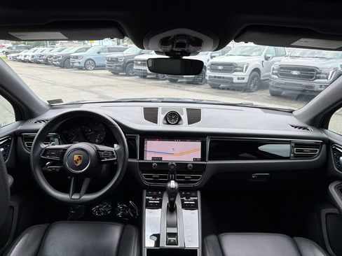Used 2023 Porsche Macan Turbo AWD/4WD image 24