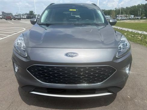Used 2021 Ford Escape Titanium AWD/4WD image 3